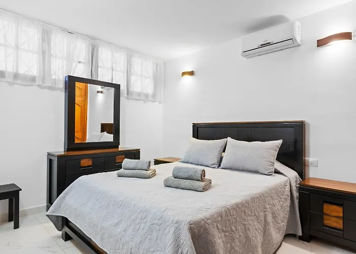 Neptuno Pool And Beach Private Access